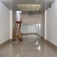 Cho thuê nhà MT Phạm Phú Thứ P11 Q Tân Bình