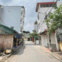 Đất trục chính kinh doanh Đông Dư ngay sát trường học