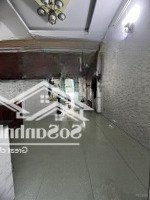 Cho Thuê Nguyên Căn Đường Nguyễn Tư Giảndiện Tích4 X17 Đúc 4 Tấm Gồm 4 Pn 5 Wc Hẻm Thông 11 Tr / Th