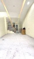Hiếm Sở Hữu Ngay Căn Nhà !Phố Trạm Chân Cầu Vĩnh Tuy, 45M2, 4 Tầng Giá Bán 7,3 Tỷ, Ngõ Thông Oto,