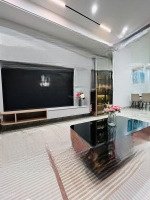 Phố Vip! Phạm Ngọc Thạch, 20M Ra Phố, Ô Tô Đỗ, Lô Góc, Nhà Mới, Thang Máy, Full Đồ, 38M2*5T