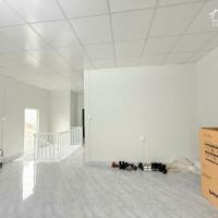 Bán Nhà 2 tầng Cách Mặt Tiền Nguyễn Trãi Chỉ 30m mà giá có :2,2xx tỷ.