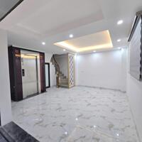 Siêu phẩm 117 Thái Hà - 38m2 x 6T thang máy- MT7m Ô tô đỗ cổng giá 12.5 tỷ thương lượng