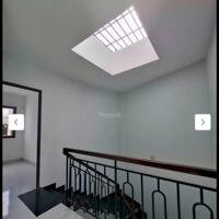 Chủ định cư nước ngoài cần bán gấp nhà hẻm 4m đường Trần Hưng Đạo, Quận 1. 81m2. Giá 17 tỷ