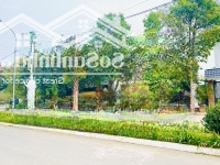 Biệt Thự Trục Đường Đôi Ngay Cổng Chính. Hơn 300M2 Mà Giá Chỉ Có 6X/M2 Thôi. Giá Rẻ Ngã Ngửa !!!