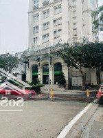 190 Tỷ Có Ngay Mảnh Đất Vàng Mặt Phố Dịch Vọng Hậu Diện Tích: 666M2 Mt20M Full Thổ Cư. Kinh Doanh Ngày Đêm
