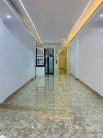 Nhà Mới Ở Ngay Cầu Giấy. 36M2 , 6 Tầng, Trước Nhà 3M , Thang Máy , Đủ Nội Thất , Giá Bán 9.8 Tỷ (Tl)