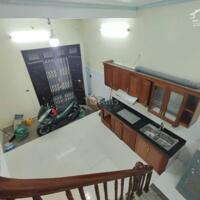 Cho thuê nhà ở nhóm SV, gđ, KD onl, VP ngõ Tân Mai 3 tầng x 48m2, 4 ngủ, 3 vệ sinh, 12 Triệu