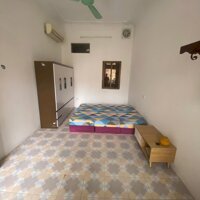 Cho thuê nhà ngõ ô tô 240 Phố Tân Mai, 45m2, 3.5 tầng, 3 ngủ, 9 Triệu