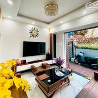 TINH HOA HÀ ĐÔNG 40m2 - 5 Tầng - Mặt tiền 5,5m