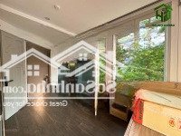 Cho Thuê Căn Hộ Ban Công Siêu Đẹp - Sát Bên Vạn Hạnh Mall Q10