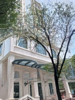 Bán Nhà Vị Trí Đắc Địa Sát Cổng Chợ Bến Thành - Quận 1 - (4,2X20M) - 5 Tầng - Hđt: 200 Triệu/Th - 70 Tỷ