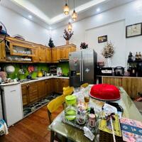 Bán nhà Phố Tôn Đức Thắng, Sổ Vuông Đẹp, Lô Góc Hai Thoáng, 42mx4T, Giá: 7.5 Tỷ, Lh: 0396935190.
