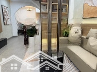 Bán Nhà Phân Lô Nguyễn Khang Cầu Giấy, Cách Mặt Phố 30M, Nhà Đẹp Ở Luôn