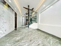 Nhà 4 Tầng Phố Thiên Lôi - Sân Công Riêng - Thang Máy - Oto Vào Trong Sân