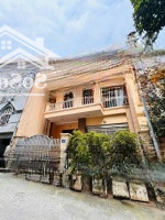 Bán Biệt Thự Đẳng Cấp Quận Cầu Giấy - Sổ Nở Hậu Lộc Lá - Khu Dân Trí Cao Toàn Quan Chức Biển Xanh