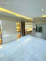 Bán Gấp Nhà 5 Tầng Thang Máy .Trung Tâm Vạn Phúc .Full Nội Thất Cao Cấp.