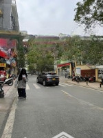 Hoàng Như Tiếp Long Biên, 7 Tầng Thang Máy, Full Nội Thất Cao Cấp. Ngay Bệnh Viện Tâm Anh. Tiện Í