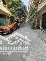 Bán Căn Biệt Thự Phố Dịch Vọng Phân Lô Oto Tránh Dừng Đỗ Hầm Để Xe Trong Nhà Vị Trí Quan Chức