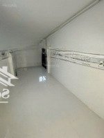 [ Quận 11 ] 2 Tỷ 480 ( Nắm Chủ )
Chính Chủ Gởi Bán Nhà Hẻm 1/ Lạc Long Quân P3 Q11