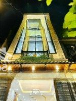 Chính Chủ Bán Gấp Nhà 47M2 Nguyễn Trọng Tuyển, P1, Tân Bình. Xây 3 Tầng, Giá Bán 3 Tỷ 050 Triệu Sổ Riêng
