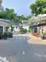 Htl5371 Bán Nhà 1 Trệt 2 Lầu Kdc Ngay Trung Tâm Y Tế Dĩ An P.tân Đông Hiệp Tp.dĩ An