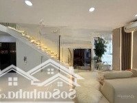 Cho Thuê Và Bán Căn Lửng Sky Garden I, Phú Mỹ Hưng, Q. 7 Nhà 3 Phòng Ngủ 3 Vệ Sinh Diện Tích: 130M2 Giá Bán 37 Triệu