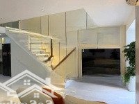 Cho Thuê Và Bán Căn Lửng Sky Garden I, Phú Mỹ Hưng, Q. 7 Nhà 3 Phòng Ngủ 3 Vệ Sinh Diện Tích: 130M2 Giá Bán 37 Triệu