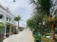 Nhà Mặt Tiền Kênh Cầu Đen Thuận Tiện Kinh Doanhmoij Ngành Nghề