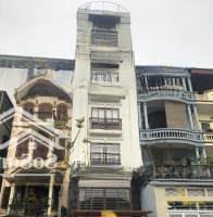 Bnr: Hiếm+Đẹp- Đầu Phố Ngô Gia Tự, Long Biên- Xe Ô Tô Vào Nhà 3 Thoáng- Diện Tích: 73M, X4Tầng Giá:10,5Tỷ