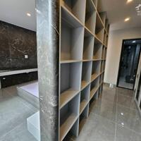 Hiếm. Bán nhà Vip Ngọc Lâm Long Biên 39m2 6 tầng mặt tiền 5m chỉ 14 tỷ lô góc, gần phố