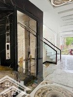 Bán Nhà Phúc Lợi 5Tầng Thang Máydiện Tích70M2 Mặt Tiền Lớn, Ô Tô Vào Nhà, Nội Thất Xịn View Hồ Trước Sau
