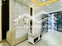 Bán Nhà Sang Nhượng Hd Thuê 300 Triệu / Năm Ngay Thích Quảng Đức - Phú Nhuận Chỉ 5 Tỷ 300 Sổ Sẵn