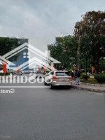 Bán Biệt Thự Mặt Phố Tại Đường Lạc Long Quân - Tây Hồ