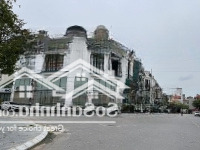 Bán Gấp Căn Shophouse Sông Hồng Tại Tt Trâu Quỳ, Lô Giáp Góc Cạnh Phố Cửu Việt, Kinh Doanh Tốt.