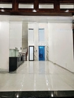 Siêu Phẩm -Long Biên Mới Kính Koong - Thang Máy - Ngõ Nông Thoáng - 15M Đường Ôtô Tránh