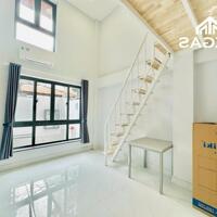 TRỐNG SẴN CĂN DUPLEX CỬA SỔ FULL NỘI THẤT NGAY ETOWN CỘNG HÒA