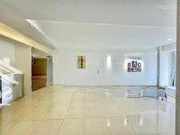 Bán Căn Hộ Sky 3, 2 Phòng Ngủ View Hồ Bơi, Nhận Nhà Ở Ngay, Giá Chỉ 3.75 Tỷ. Liên Hệ: 0906710368