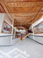 Bán Nhà Thái Hòa Tân Uyên Mái Ngói Full Trần Gỗ Sân Xe Hơi 3 Phòng Ngủ