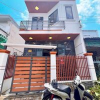 Nhà lầu 4 phòng ngủ - Cách trường Đại Học Y Dược Cần Thơ 500m