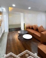 Trung Tâm Ngã Tư Sở, Chủ Tặng Nội Thất, Gần Hồ, Giá Xịn 6.7 Tỷ.