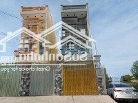 Bán Nhà Mặt Tiền Nhựa, Ngang 10M Dài 45M Full Thổ Cư. Có Nhà Trệt Lầu Và Dãy Trọ Cho Thuê 25 Triệu