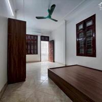 Cho thuê nhà nguyên căn đường Hoàng Hoa Thám, Ba Đình, nhà đẹp, ngõ ô tô, gần phố