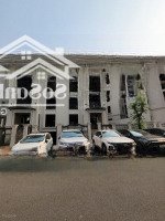 Bán Biệt Thự Tây Hồ 210M2 Chỉ 250 Triệu/M2, Mặt Tiền 13M, Biệt Thự Đẳng Cấp Giá Tốt Nhất Hà Nội