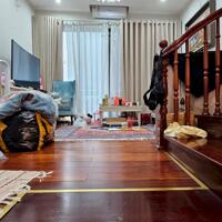 Bán nhà phố Cao Bá Quát , dân xây nhà đẹp thiết kế hiện đại ngõ thông vòng quanh 28m 5 tầng giá 8.25 tỷ .