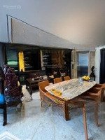 Bán Nhà Đẹp Ngọc Lâm - Full Nội Thất - Thang Máy - Gara Oto - 18,2 Tỷ - 0975585817