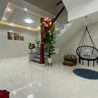 NHÀ 1 TRỆT 2 LẦU MẶT TIỀN PHƯỜNG TÂN NGÃI VĨNH LONG (FULL NỘI THẤT )