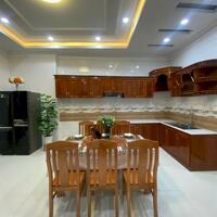 NHÀ 1 TRỆT 2 LẦU MẶT TIỀN PHƯỜNG TÂN NGÃI VĨNH LONG (FULL NỘI THẤT )
