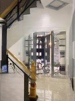 Bán Gấp Nhà Đường Lạc Long Quân P5 Quận 11, 40M2 Cho Thuê Sẵn 20 Triệu/Th Liên Hệ: 0932861530 Vân