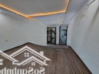 Bán Nhà Hoàng Mai - Ôtô Đỗ Cửa - 37 M2- Nhỉnh 5 Tỷ